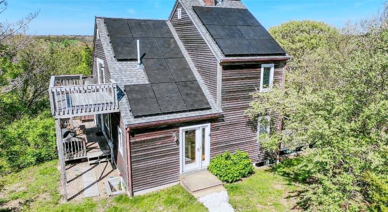 Vacation home with grill, garden & patio in Truro, NS