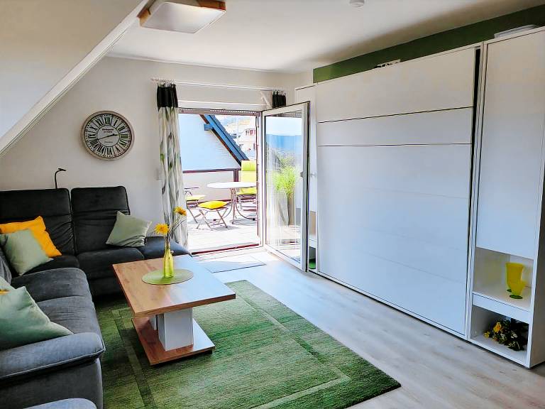 Holiday apartment with terrace — photo 4