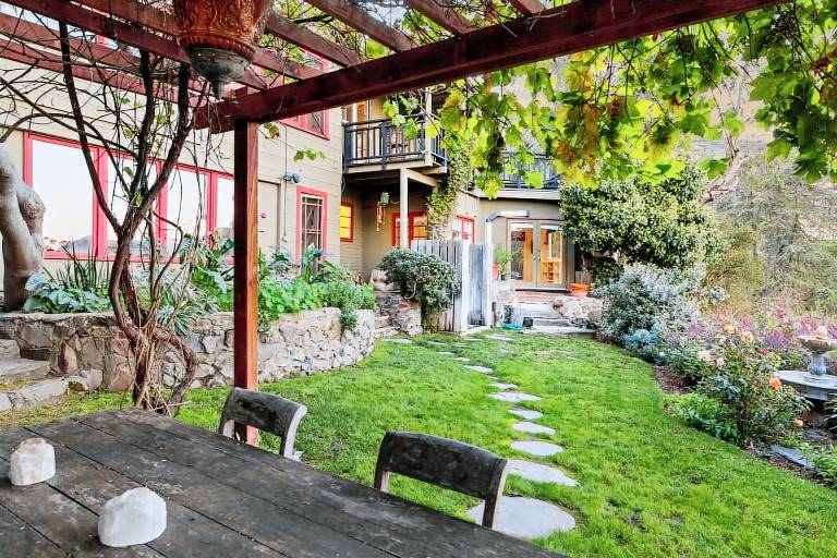 House  Topanga