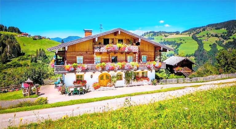 Apartment with garden & patio in Sankt Johann im Pongau