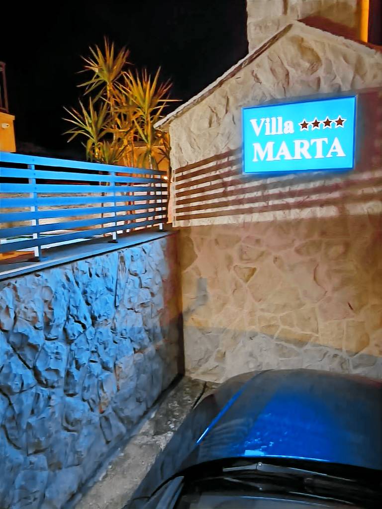 Family-oriented lovely villa with barbecue, garden & terrace | Nature view | Dogs allowed — photo 3