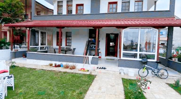 Villa with barbecue, garden & patio in Atakum
