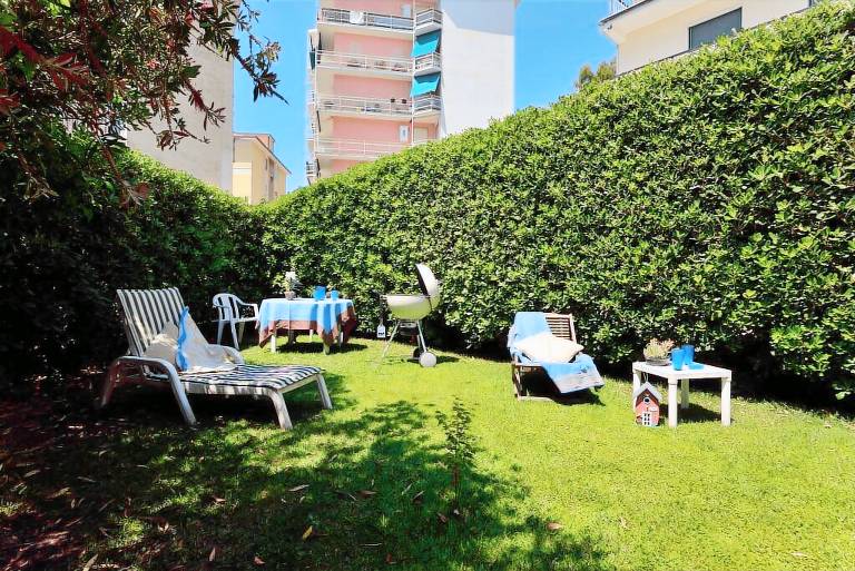 Fully equipped charming villa with BBQ, garden & patio | Perfect for remote work | Pets allowed — photo 2