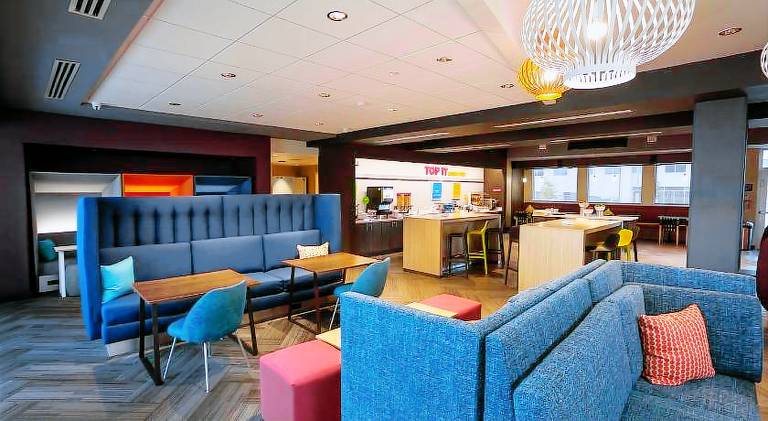 Tru by Hilton Pflugerville — photo 4