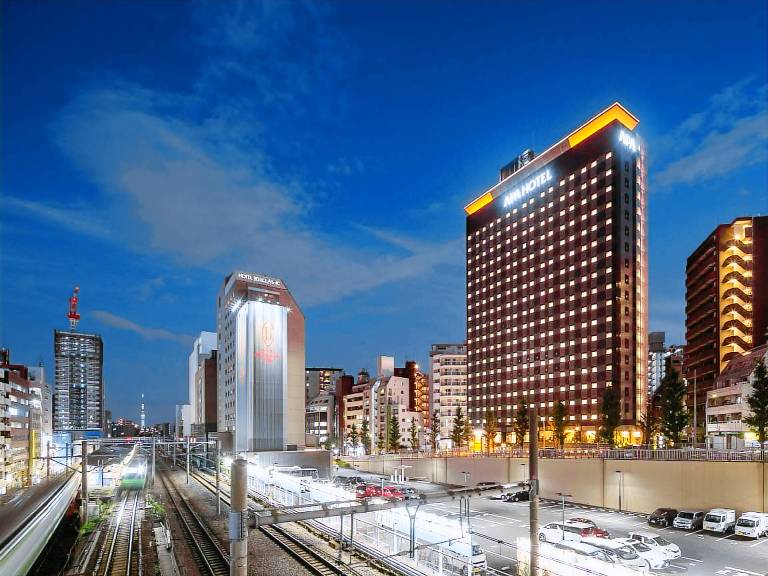APA Hotel Yamanote Otsuka Ekimae Tower