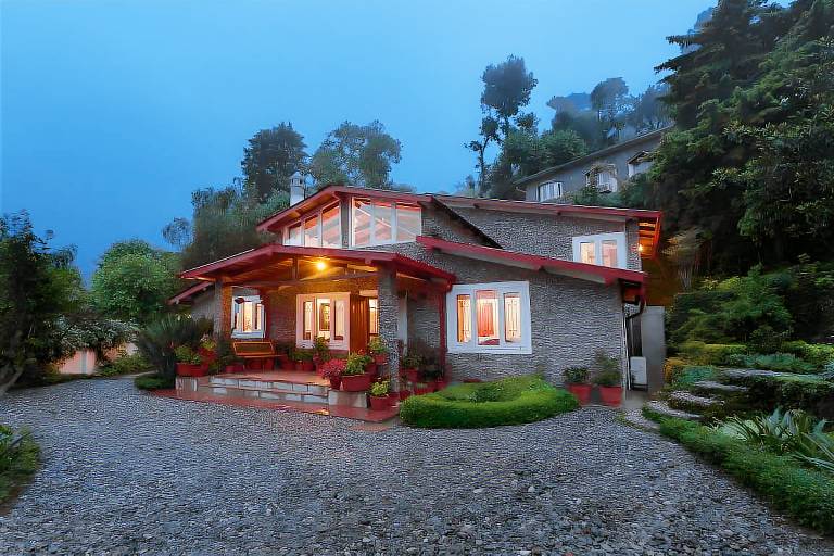 Ample villa with garden, BBQ & patio | Pet-friendly — photo 3