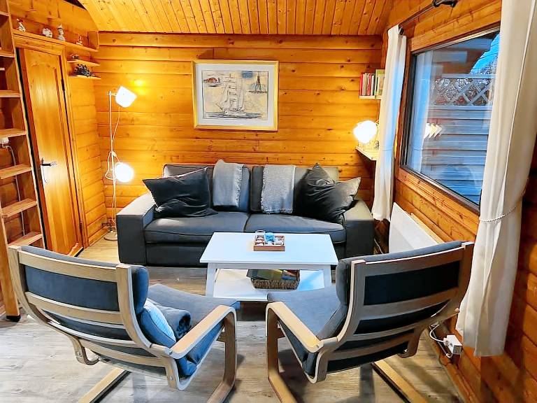 Child-friendly nice vacation home with yard & barbecue | Pet-friendly — photo 3