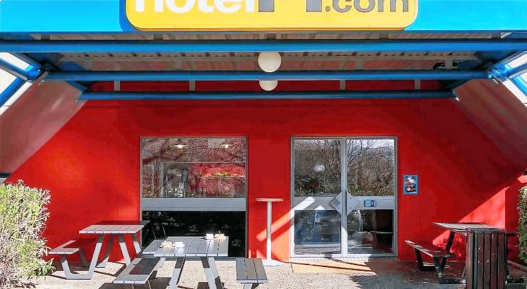 HotelF1 Angouleme — photo 4
