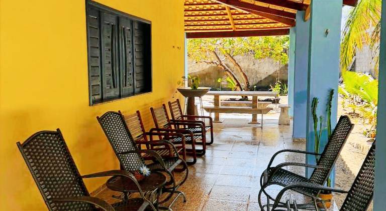 Vacation home with pool | Pet-friendly — photo 5