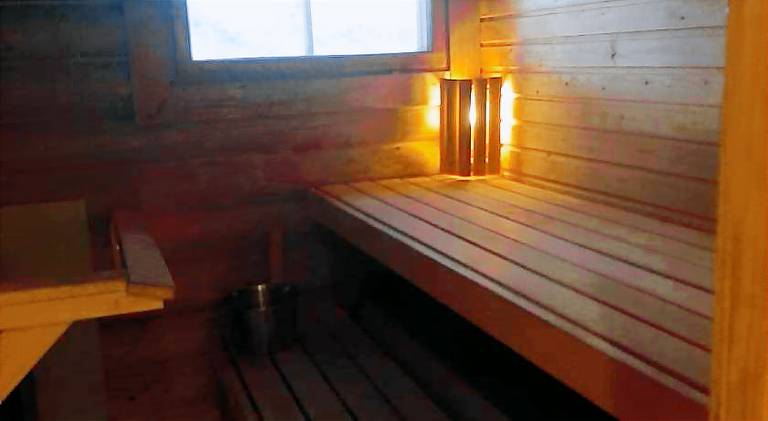 Villa with 2 rooms for 6 persons — photo 4