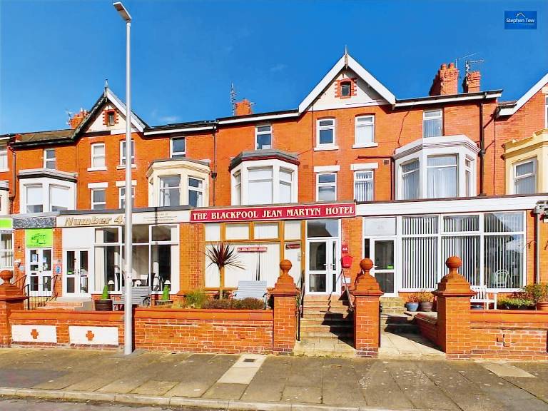 Vacation home with 1 room for 2 persons in Blackpool
