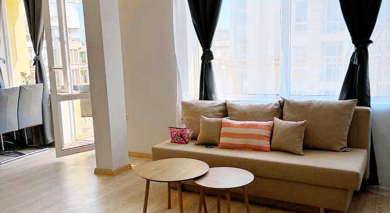 Apartment with patio | Pets are welcome — photo 2