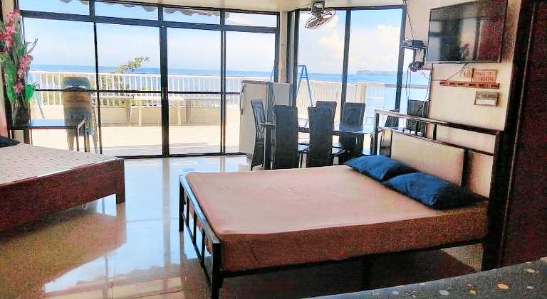 Glass Palace House Rental in San Fernando