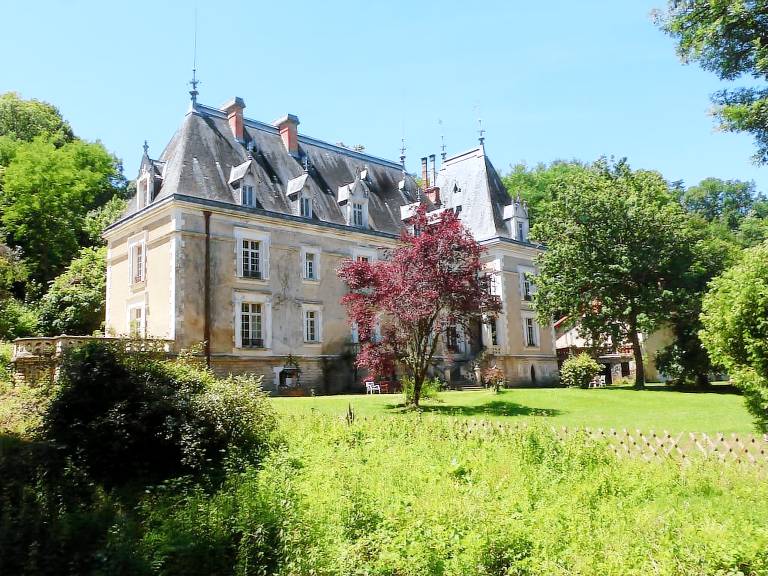 Château Javerlhac-et-la-Chapelle-Saint-Robert