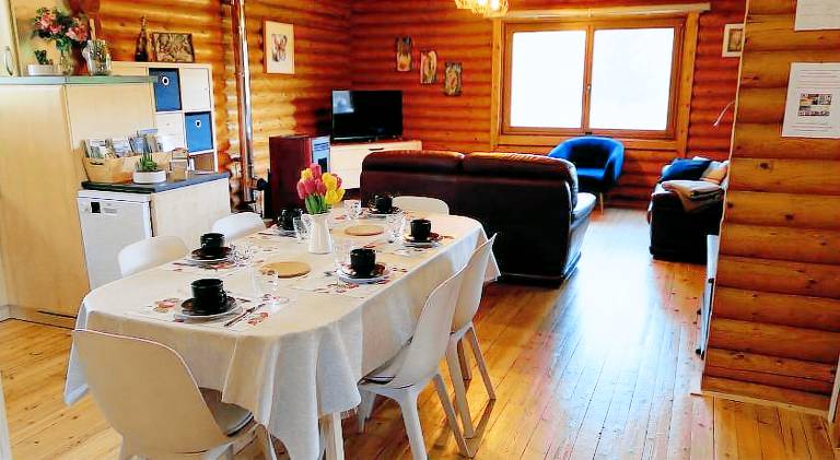 Chalet with jacuzzi — photo 3