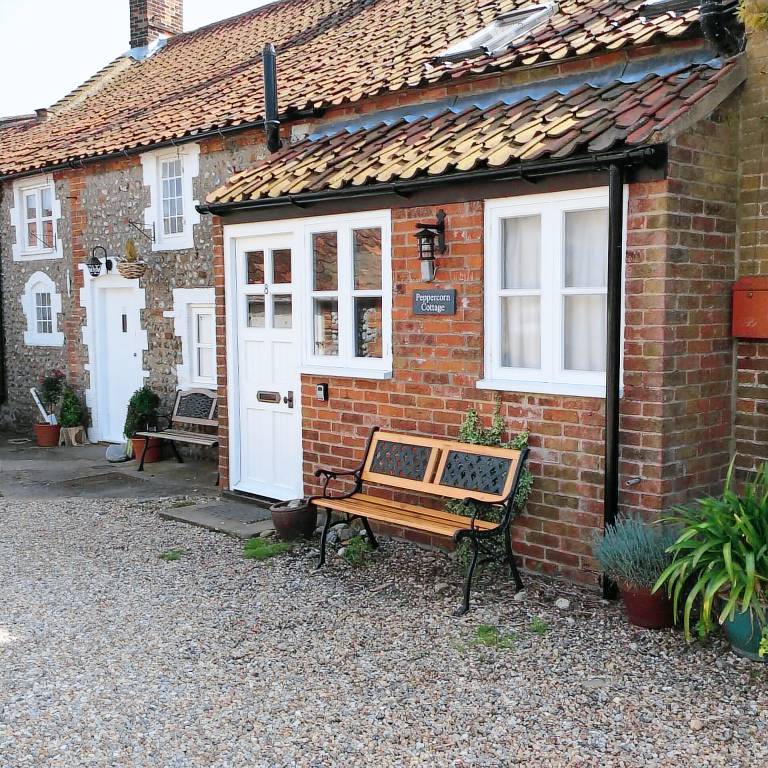 Cottage Holt