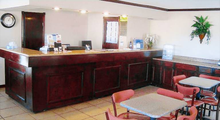 Navasota Inn — photo 3