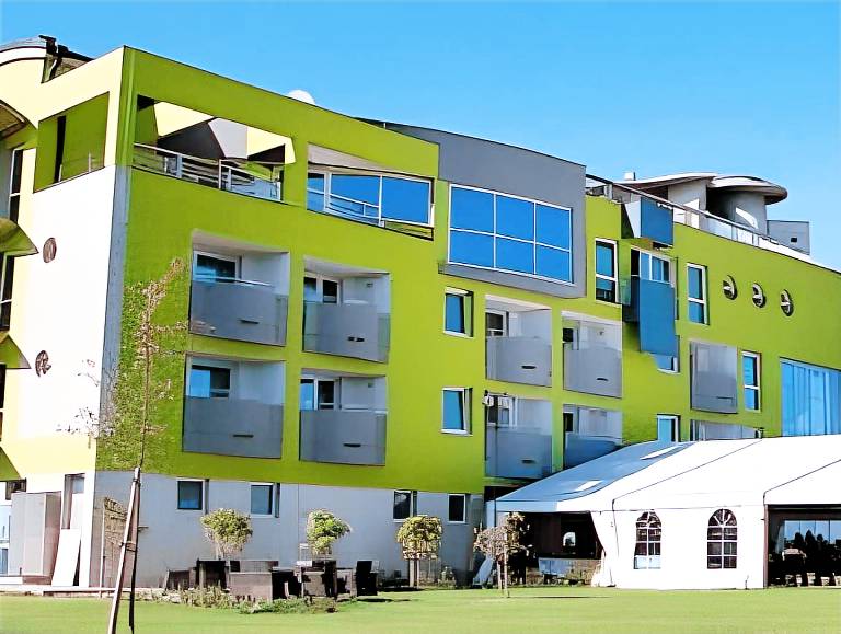 Hotel and Park Divoka Voda in Bratislava