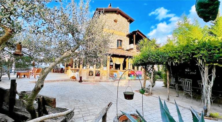 Villa with jacuzzi & pool in Benevento