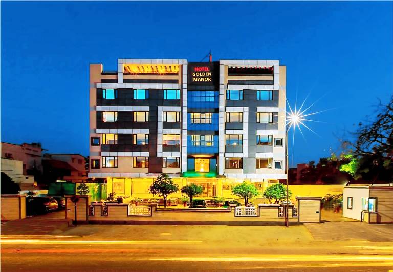 Hotel Golden Manor