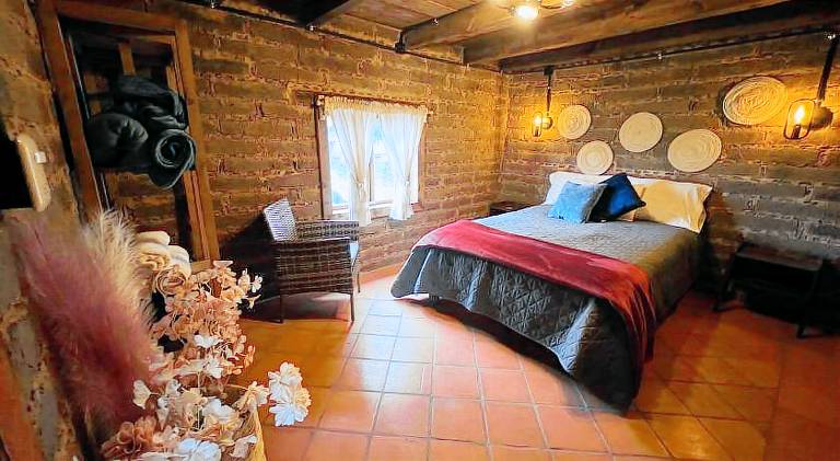 Lodge with yard & patio in Puebla