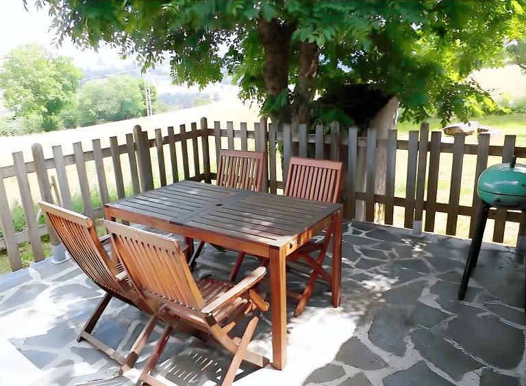 Fully equipped charming vacation home with terrace, grill & yard | Garden view | Good for workation | Dogs allowed — photo 3
