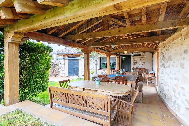 Beautiful house with terrace, barbeque & private pool | Pets are welcome — photo 3