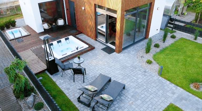 Holiday apartment with hot tub, sauna & pool | Dogs allowed in Klaipeda