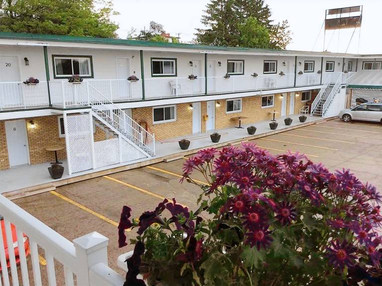 Miami Motel in Trois-Rivieres, QC