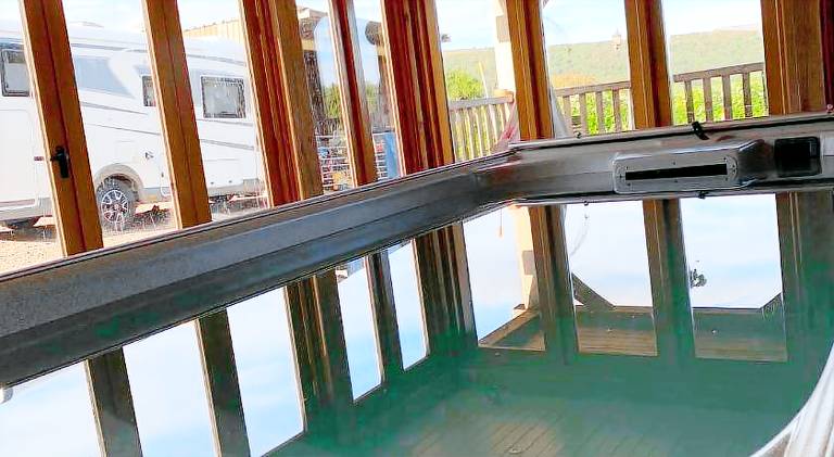 Vacation home with hot tub & pool — photo 4