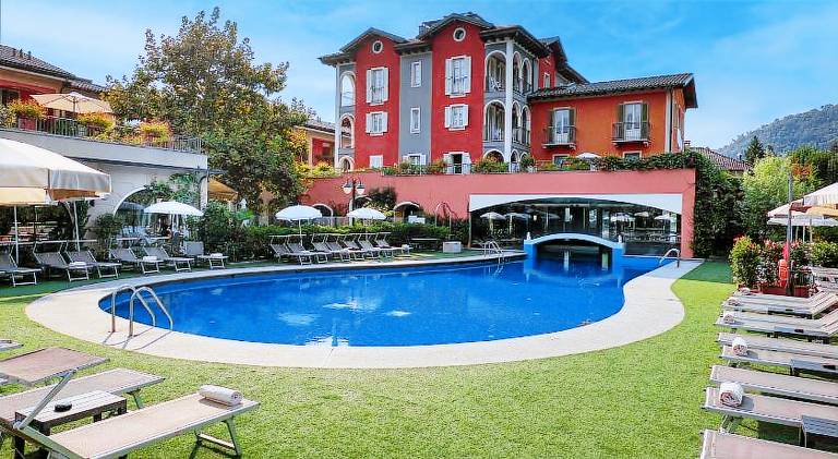 Aquazzurra Resort & Aparthotel in Cannobio