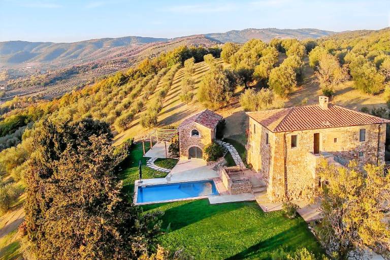 Villa  Villa