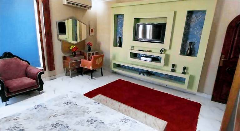 Holiday apartment with terrace, yard & pool | Near Luxor Temple — photo 2