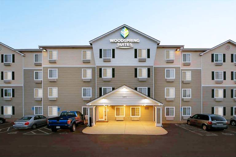 WoodSpring Suites Topeka