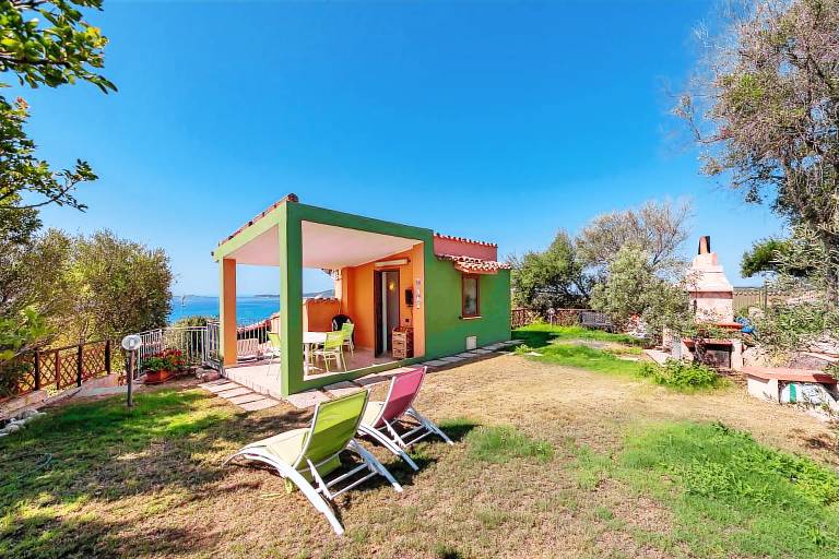 Vacation Home “Casa Via del Mare” with Sea View, Wi-Fi, Balcony, Garden & Terrace — photo 3