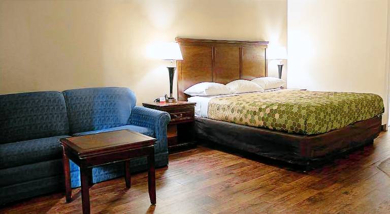 Econo Lodge Hopewell Near Fort Lee I-295 — photo 2