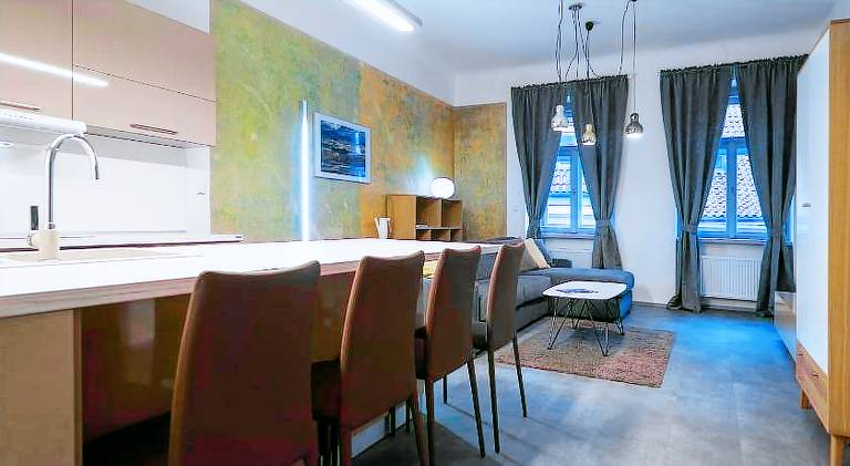Nice apartment with terrace | Close to Prague astronomical clock | Pets are welcome — photo 2