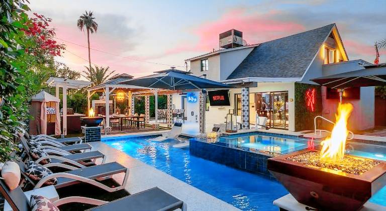 House with grill, yard & private pool in Scottsdale, AZ