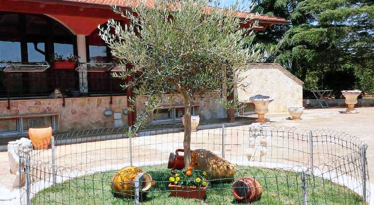 Vacation home with garden & barbeque in Franca