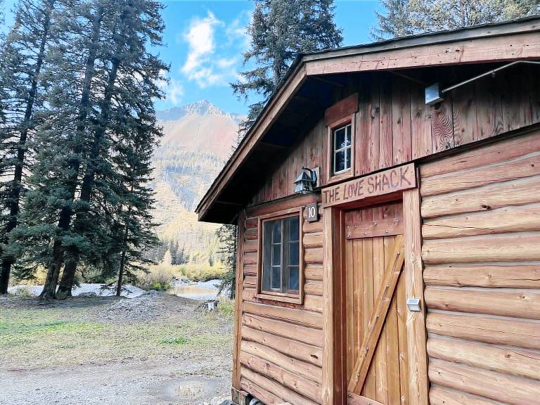 Cabin Cooke City