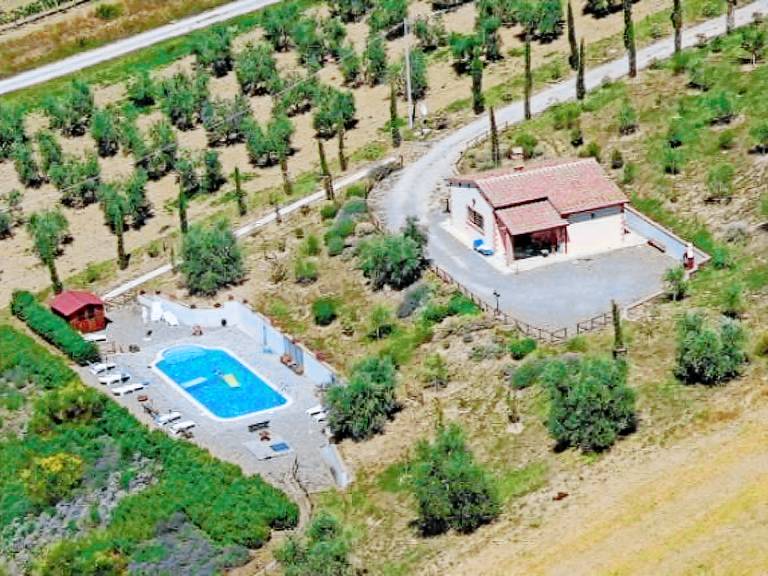 Apartment with pool, terrace & BBQ | Pets are welcome — photo 2