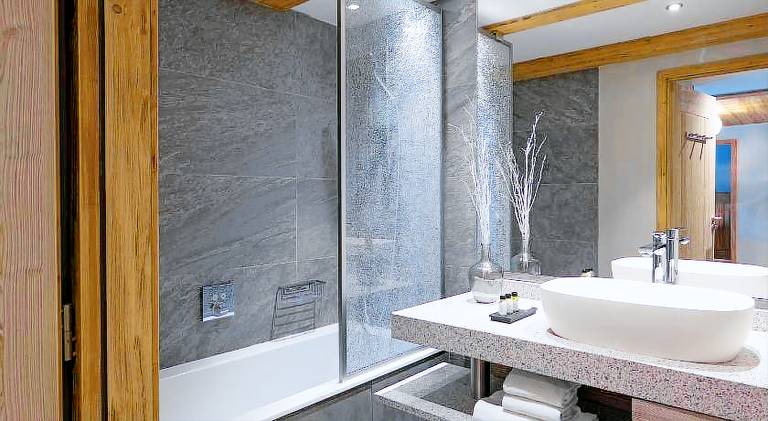 Pleasant serviced apartment with jacuzzi, pool & sauna | Next to the ski | Dogs allowed — photo 2