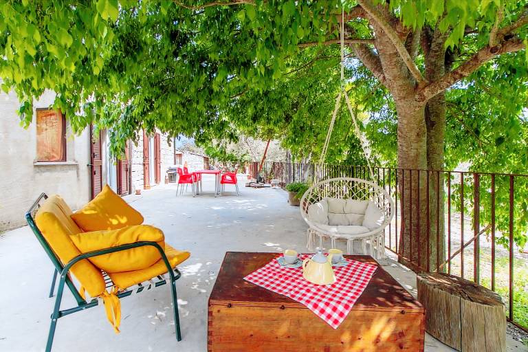 Fully equipped charming house with terrace, fast internet & BBQ | Mountain view | Good for workation | Pets allowed in Modica