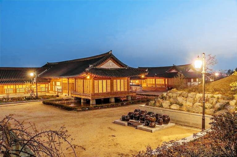 Hanok Hotel Youngsanjae