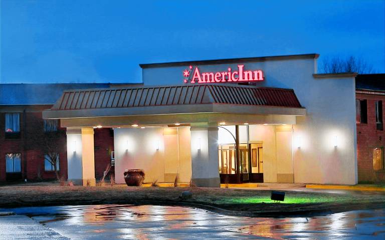 AmericInn by Wyndham Johnston Des Moines in Johnston, IA