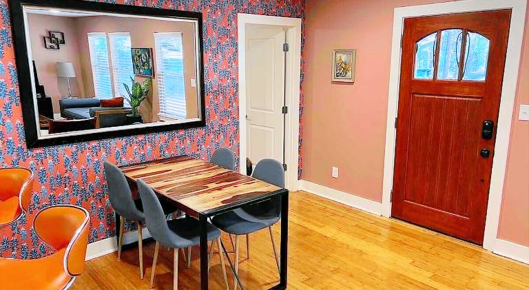 Spacious vacation home with hot tub | Dogs allowed — photo 5