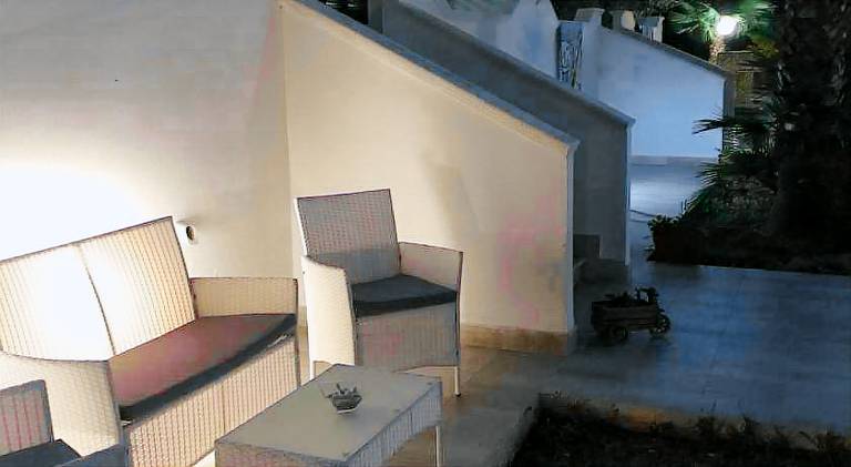 Vacation home with yard & barbeque — photo 4