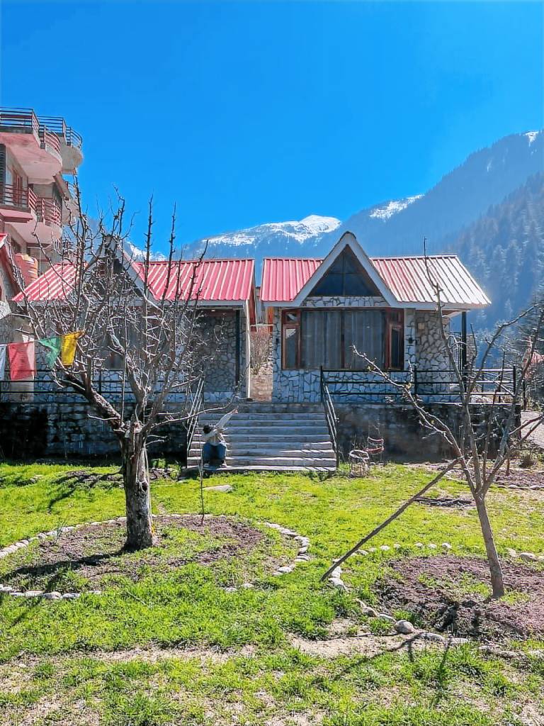 Jagatsukh Houses in Kullu
