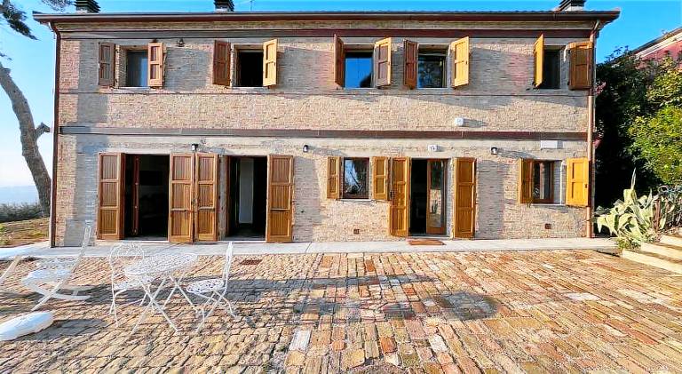 Villa with 6 rooms for 12 persons — photo 5
