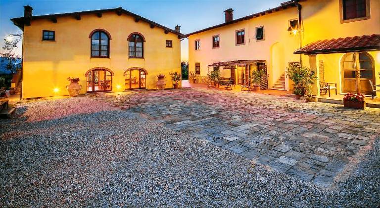 Farm with garden, pool & patio | Dogs allowed — photo 2